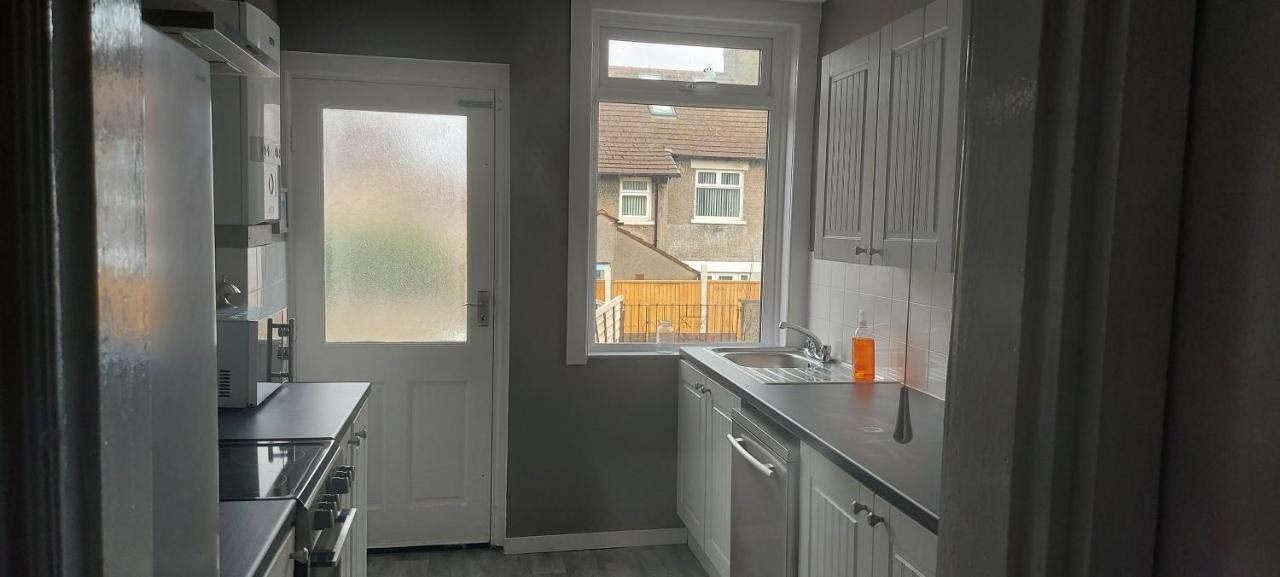 Three Bedroomed House In Morecambe Exterior photo