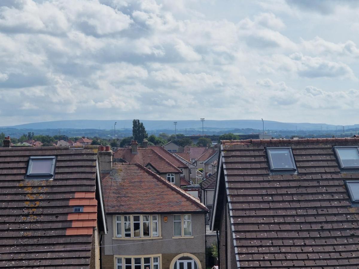 Three Bedroomed House In Morecambe Exterior photo