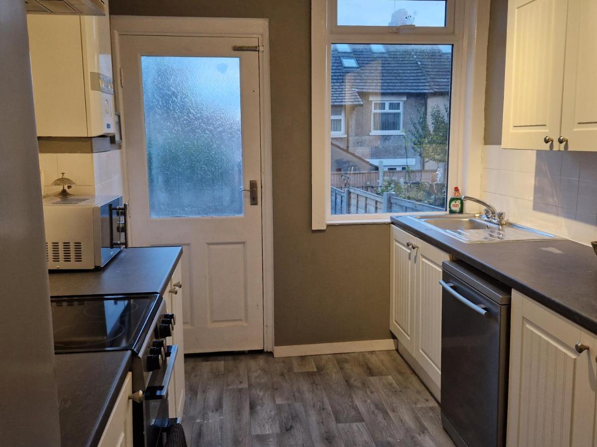 Three Bedroomed House In Morecambe Exterior photo
